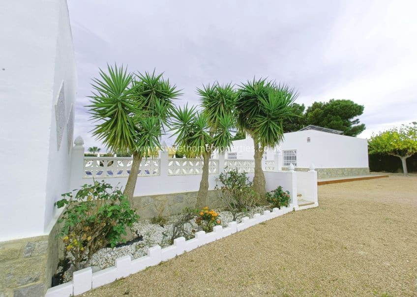 3 soveværelse Finca/Landehus til salg i Albatera med swimmingpool garage - € 259.950 (Ref: 9571681)