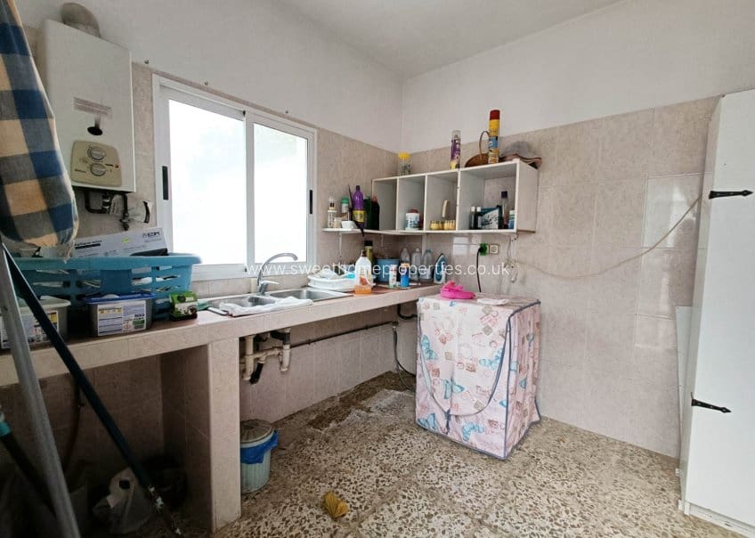 3 soveværelse Finca/Landehus til salg i Albatera med swimmingpool garage - € 259.950 (Ref: 9571681)