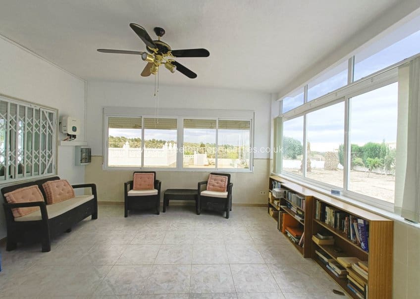 3 soveværelse Finca/Landehus til salg i Albatera med swimmingpool garage - € 259.950 (Ref: 9571681)