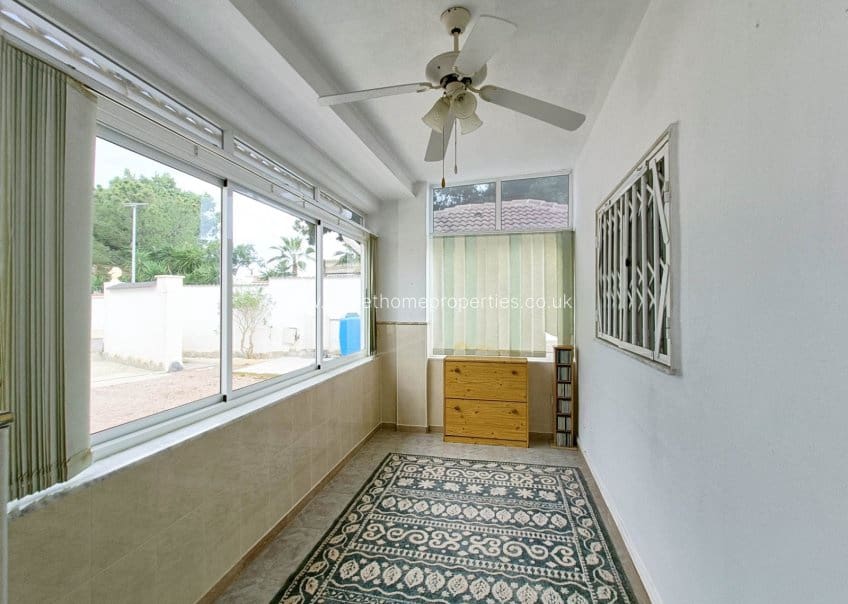 3 soveværelse Finca/Landehus til salg i Albatera med swimmingpool garage - € 259.950 (Ref: 9571681)