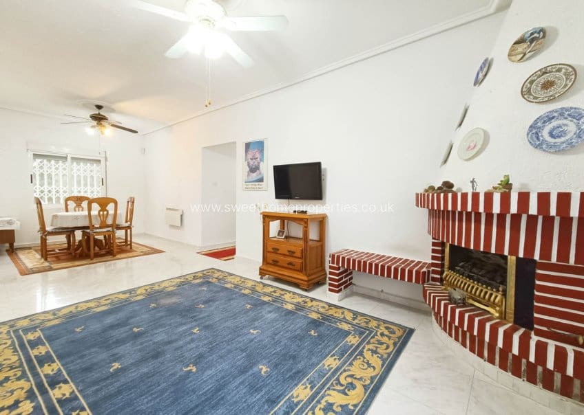 3 soveværelse Finca/Landehus til salg i Albatera med swimmingpool garage - € 259.950 (Ref: 9571681)