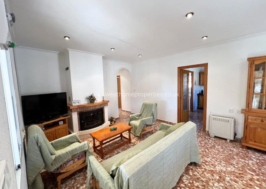 6 soveværelse Finca/Landehus til salg i Hondon de los Frailes med swimmingpool garage - € 280.000 (Ref: 9571682)