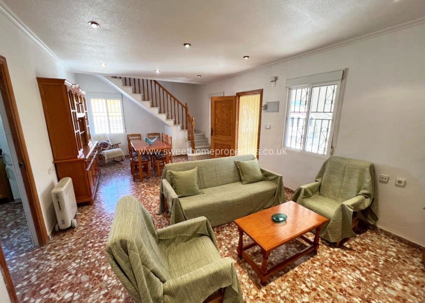 6 soveværelse Finca/Landehus til salg i Hondon de los Frailes med swimmingpool garage - € 280.000 (Ref: 9571682)