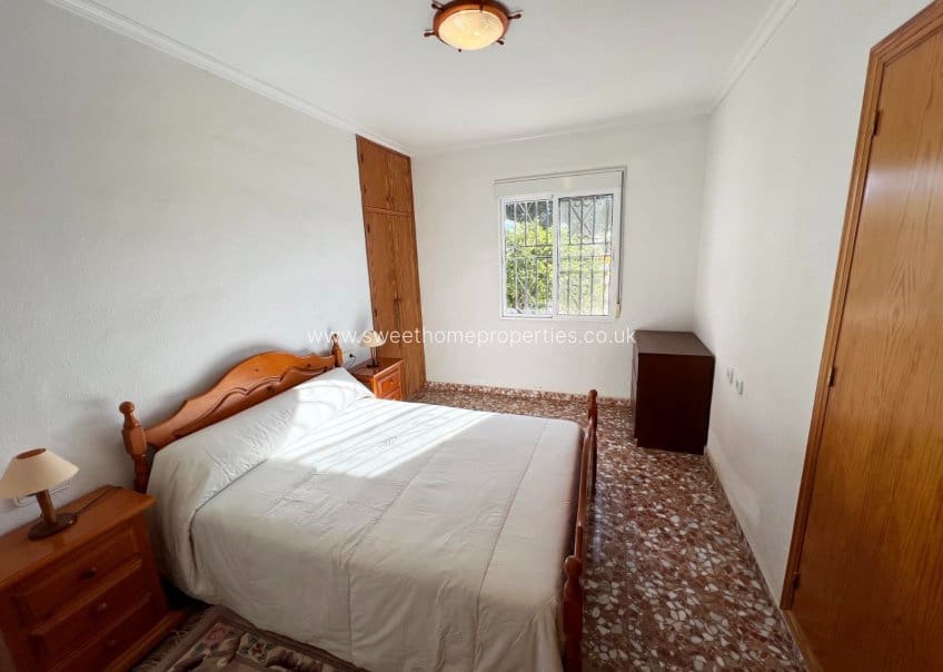 6 soveværelse Finca/Landehus til salg i Hondon de los Frailes med swimmingpool garage - € 280.000 (Ref: 9571682)