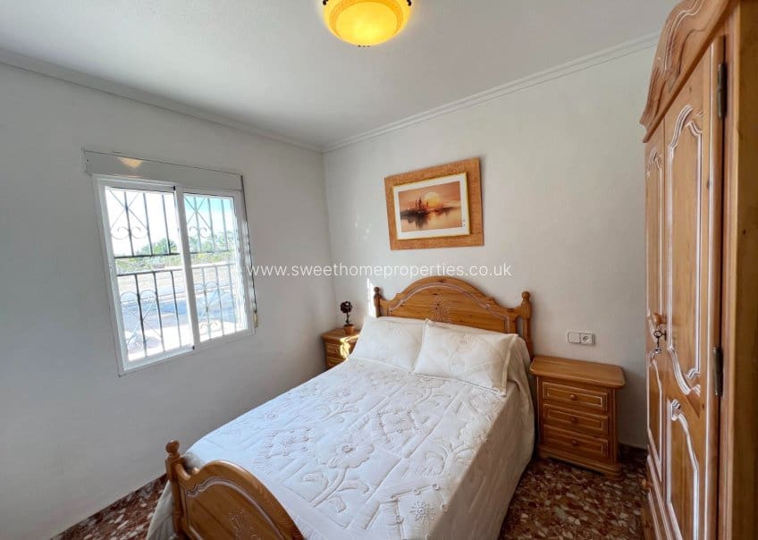 6 soveværelse Finca/Landehus til salg i Hondon de los Frailes med swimmingpool garage - € 280.000 (Ref: 9571682)