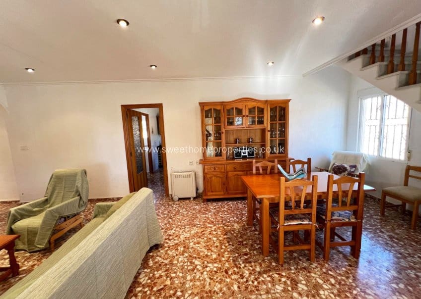 6 soveværelse Finca/Landehus til salg i Hondon de los Frailes med swimmingpool garage - € 280.000 (Ref: 9571682)