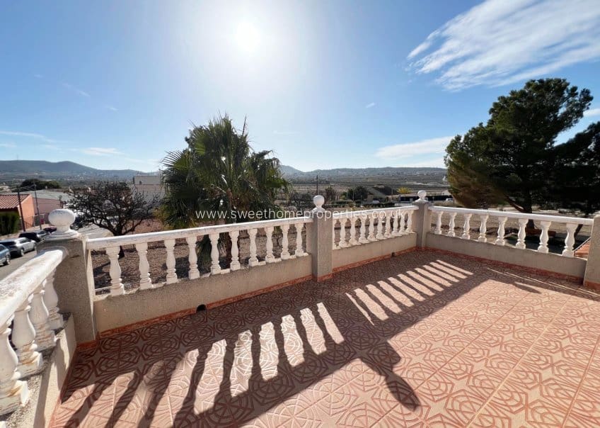 6 soveværelse Finca/Landehus til salg i Hondon de los Frailes med swimmingpool garage - € 280.000 (Ref: 9571682)