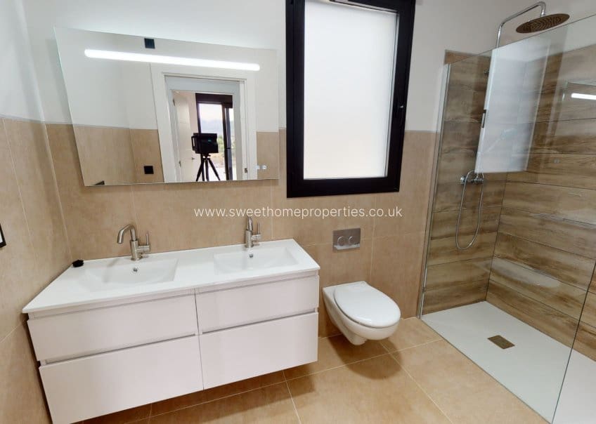 4 soveværelse Finca/Landehus til salg i Aspe med swimmingpool garage - € 465.000 (Ref: 9571686)