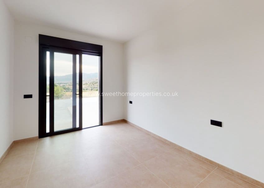 4 soveværelse Finca/Landehus til salg i Aspe med swimmingpool garage - € 465.000 (Ref: 9571686)