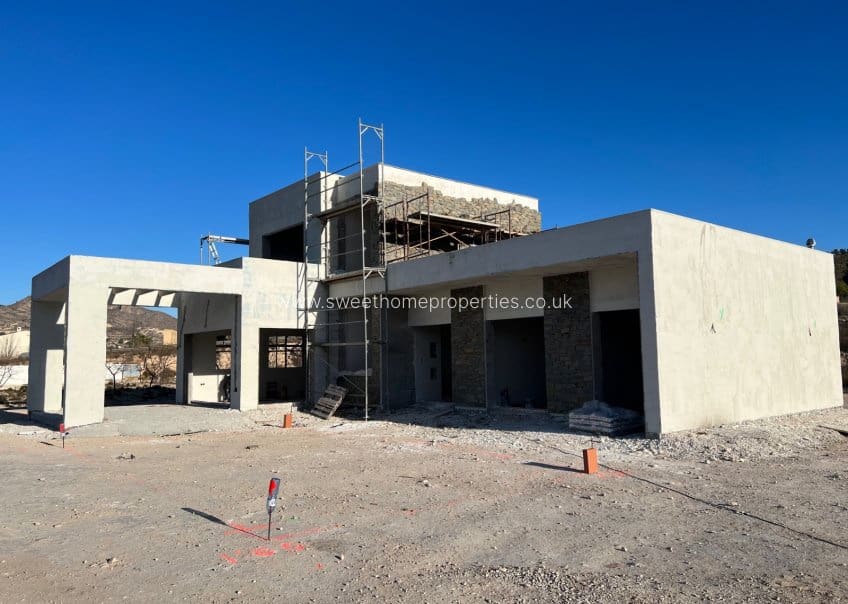 4 soveværelse Finca/Landehus til salg i Aspe med swimmingpool garage - € 465.000 (Ref: 9571686)