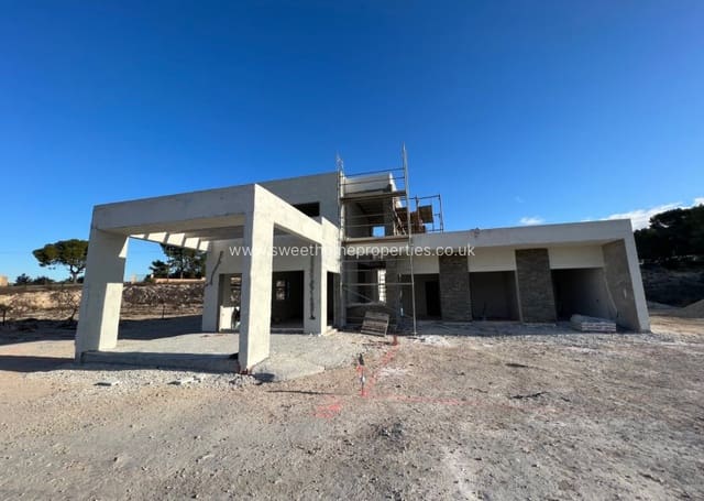 4 soveværelse Finca/Landehus til salg i Aspe med swimmingpool garage - € 465.000 (Ref: 9571686)