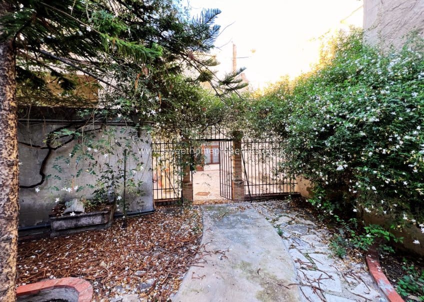 9 sypialnia Dom na sprzedaż w Aspe - 500 000 € (Ref: 9571689)