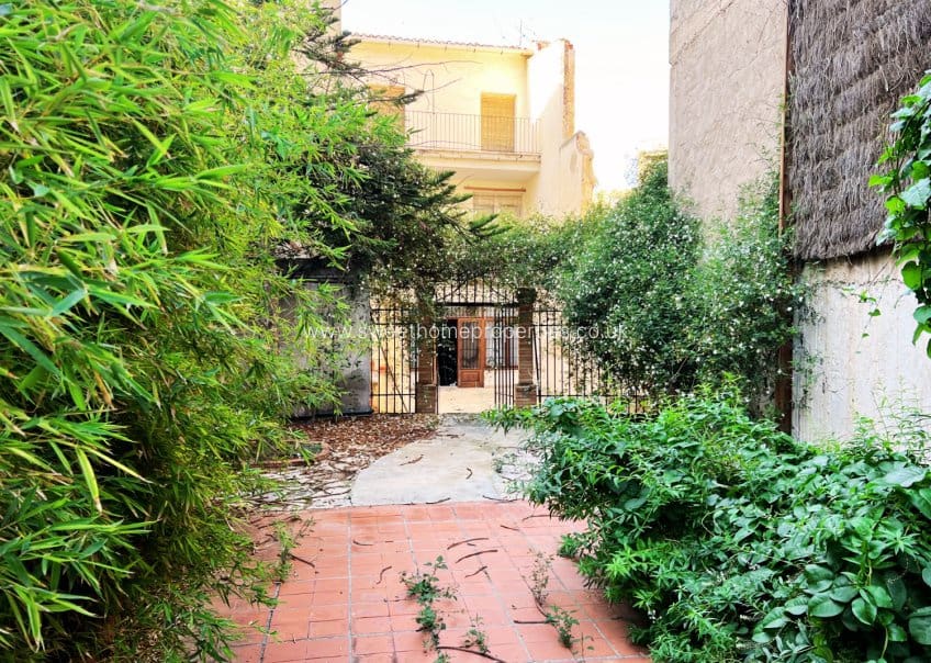 9 sypialnia Dom na sprzedaż w Aspe - 500 000 € (Ref: 9571689)