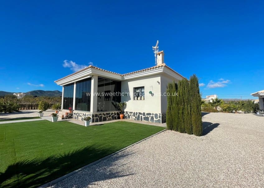 Finca/Casa Rural de 3 habitaciones en Pinoso en venta - 332.000 € (Ref: 9571692)