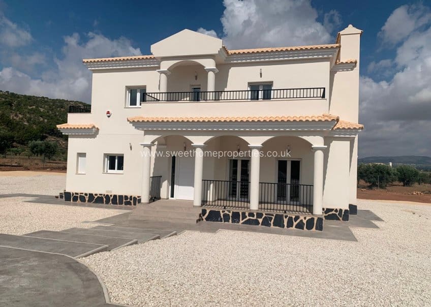 3 slaapkamer Finca/Landhuis te koop in Pinoso - € 423.000 (Ref: 9571694)