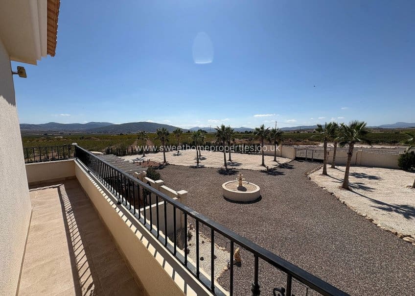 3 slaapkamer Finca/Landhuis te koop in Pinoso - € 449.000 (Ref: 9571695)