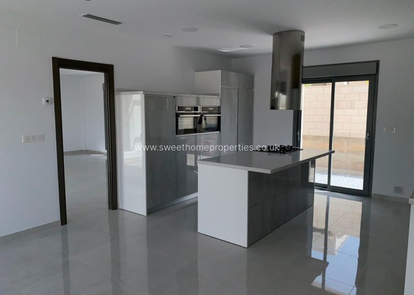 4 slaapkamer Finca/Landhuis te koop in Pinoso - € 436.000 (Ref: 9571697)