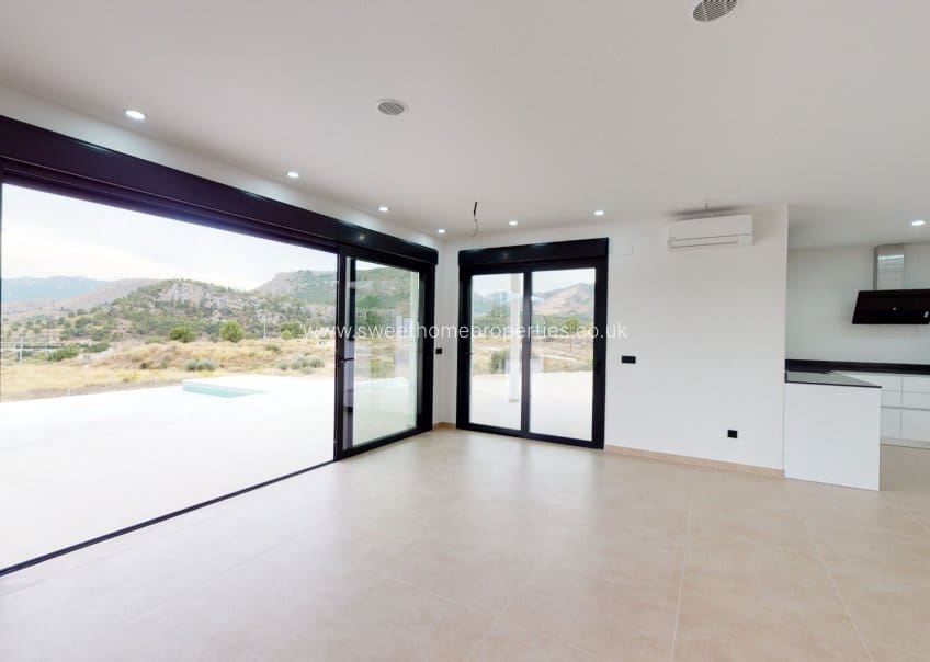 3 soverom Finca/Herregård til salgs i La Romana med svømmebasseng garasje - € 525 000 (Ref: 9571699)