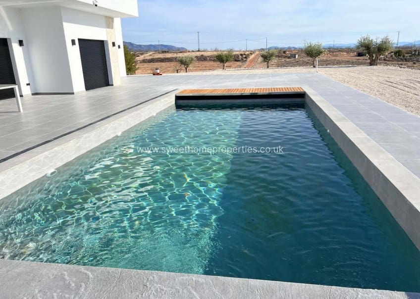 3 soverom Finca/Herregård til salgs i La Romana med svømmebasseng garasje - € 525 000 (Ref: 9571699)