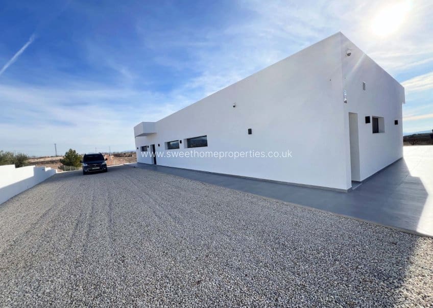 3 soverom Finca/Herregård til salgs i La Romana med svømmebasseng garasje - € 525 000 (Ref: 9571699)