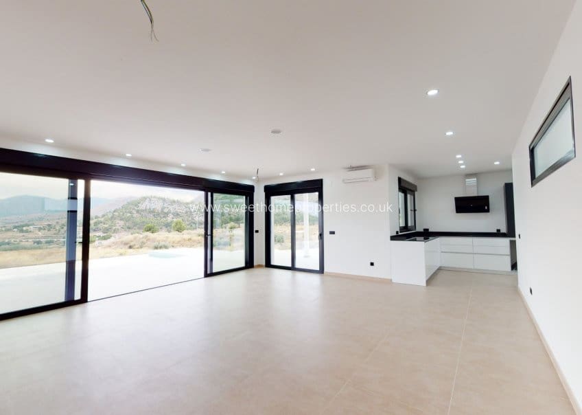 3 soverom Finca/Herregård til salgs i La Romana med svømmebasseng garasje - € 525 000 (Ref: 9571699)