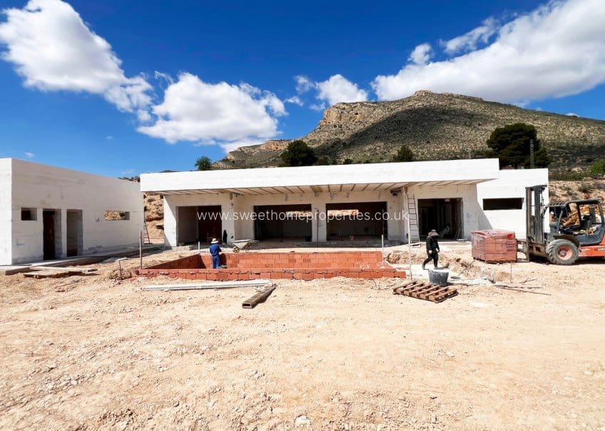 3 soverom Finca/Herregård til salgs i La Romana med svømmebasseng garasje - € 525 000 (Ref: 9571699)