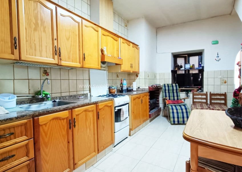 3 makuuhuone Omakotitalo myytävänä paikassa Hondon de los Frailes mukana 
autotalli - 89 950 € (Ref: 9571701)