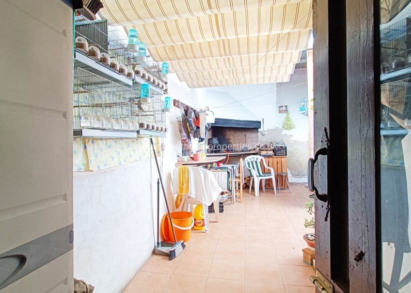 3 makuuhuone Omakotitalo myytävänä paikassa Hondon de los Frailes mukana 
autotalli - 89 950 € (Ref: 9571701)