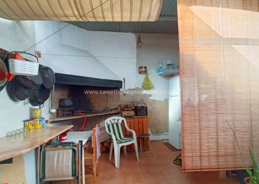 3 makuuhuone Omakotitalo myytävänä paikassa Hondon de los Frailes mukana 
autotalli - 89 950 € (Ref: 9571701)