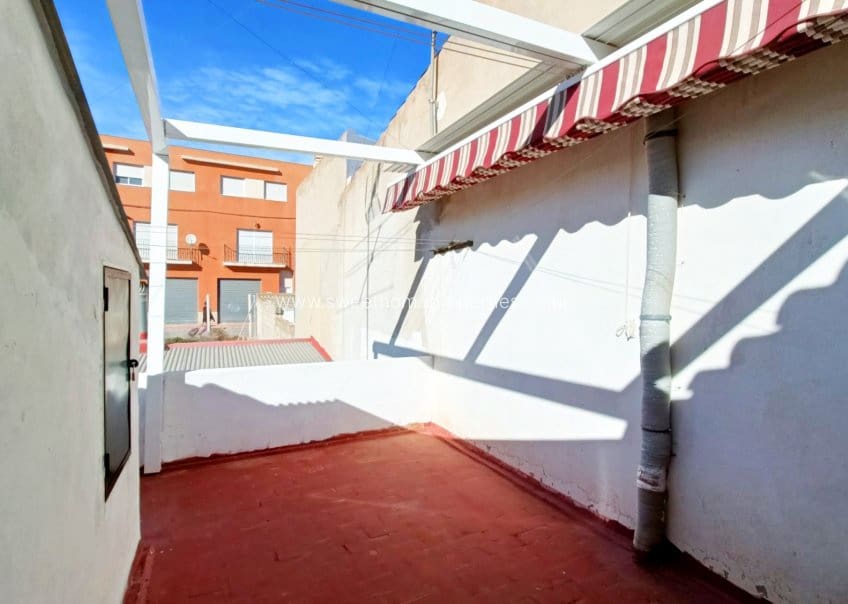 3 makuuhuone Omakotitalo myytävänä paikassa Hondon de los Frailes mukana 
autotalli - 89 950 € (Ref: 9571701)