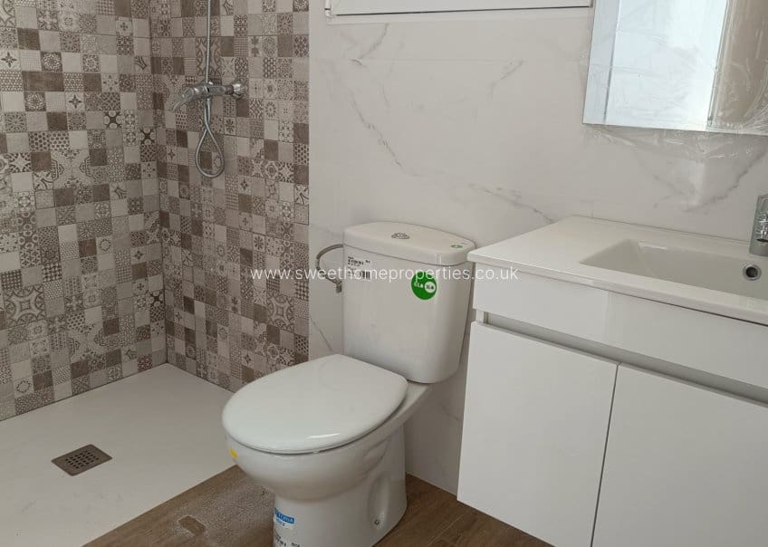 3 makuuhuone Maalaistalo myytävänä paikassa Macisvenda mukana uima-altaan 
autotalli - 300 000 € (Ref: 9571702)