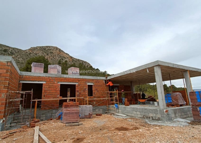 4 chambre Finca/Maison de Campagne à vendre à La Romana avec piscine garage - 450 000 € (Ref: 9571704)