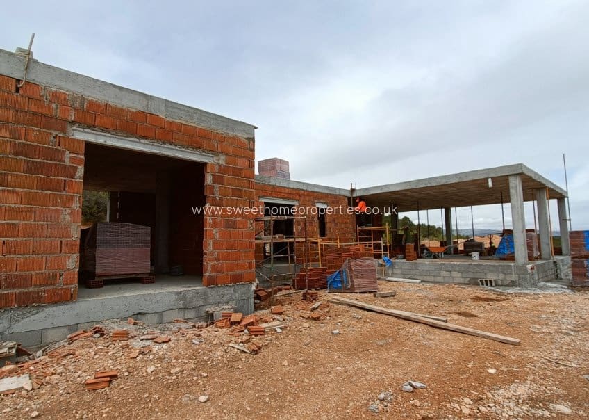 4 chambre Finca/Maison de Campagne à vendre à La Romana avec piscine garage - 450 000 € (Ref: 9571704)