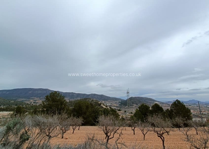 4 chambre Finca/Maison de Campagne à vendre à La Romana avec piscine garage - 450 000 € (Ref: 9571704)