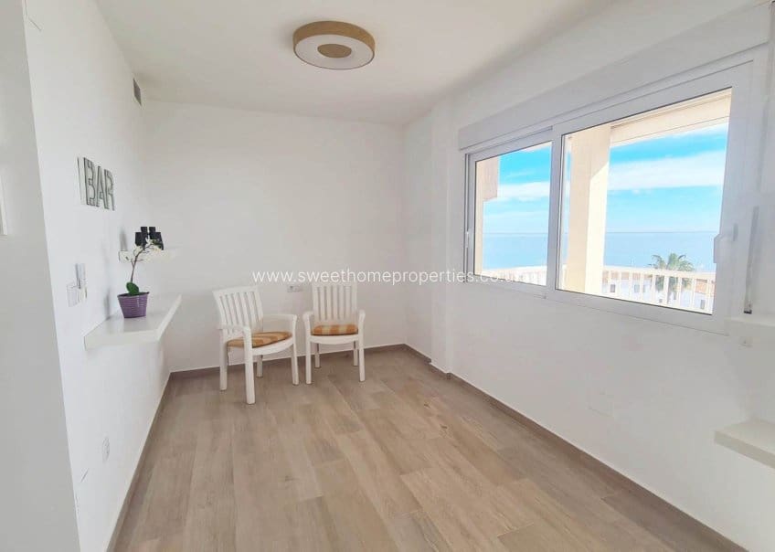 1 bedroom Apartment for sale in Playa Flamenca with pool - € 269,500 (Ref: 9571706)