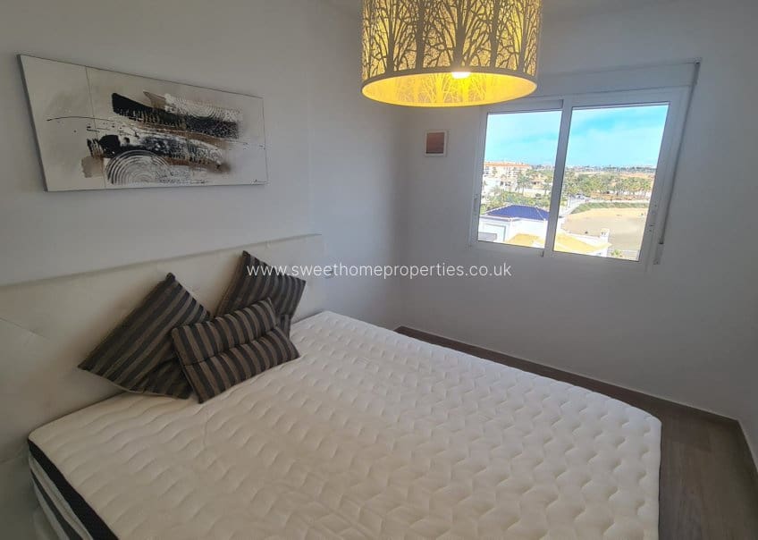 1 bedroom Apartment for sale in Playa Flamenca with pool - € 269,500 (Ref: 9571706)