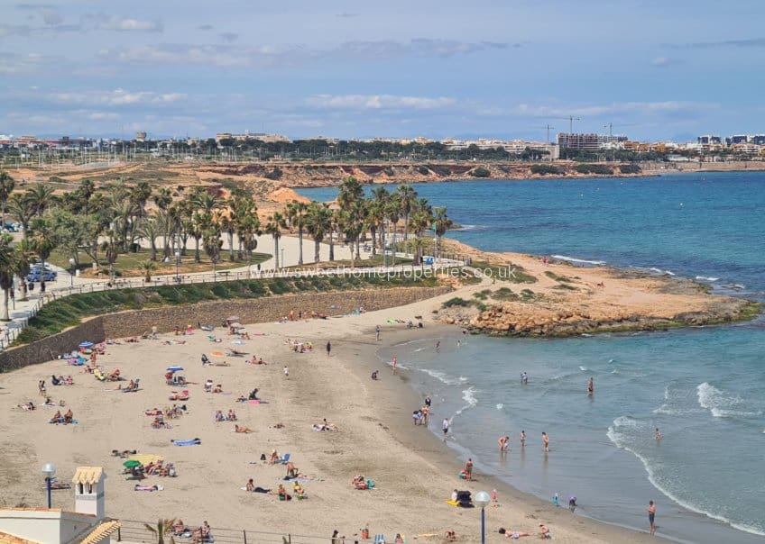 1 bedroom Apartment for sale in Playa Flamenca with pool - € 269,500 (Ref: 9571706)