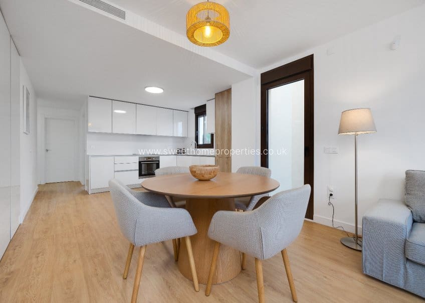 2 slaapkamer Penthouse te koop in Villamartin met zwembad garage - € 339.900 (Ref: 9571707)