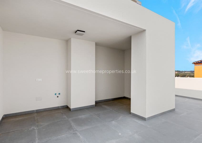 2 slaapkamer Penthouse te koop in Villamartin met zwembad garage - € 339.900 (Ref: 9571707)