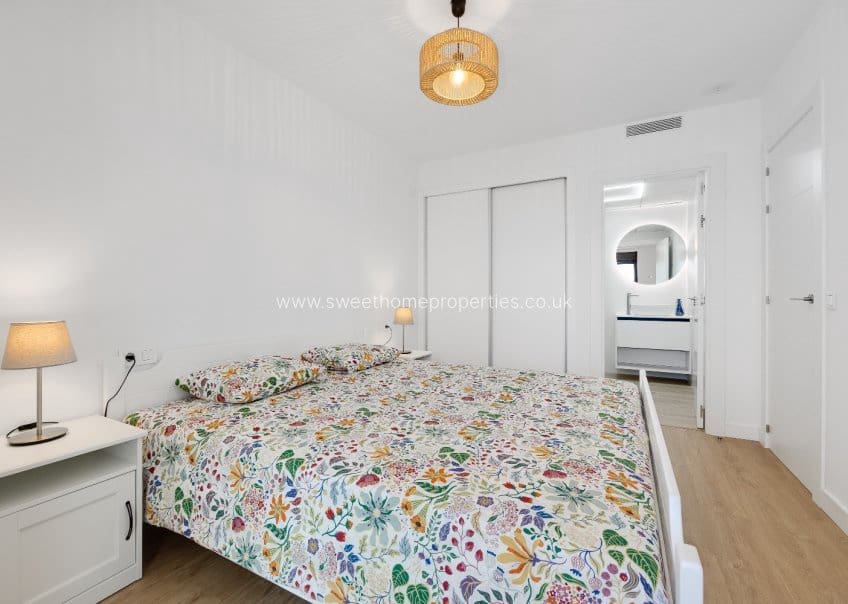 2 slaapkamer Penthouse te koop in Villamartin met zwembad garage - € 339.900 (Ref: 9571707)