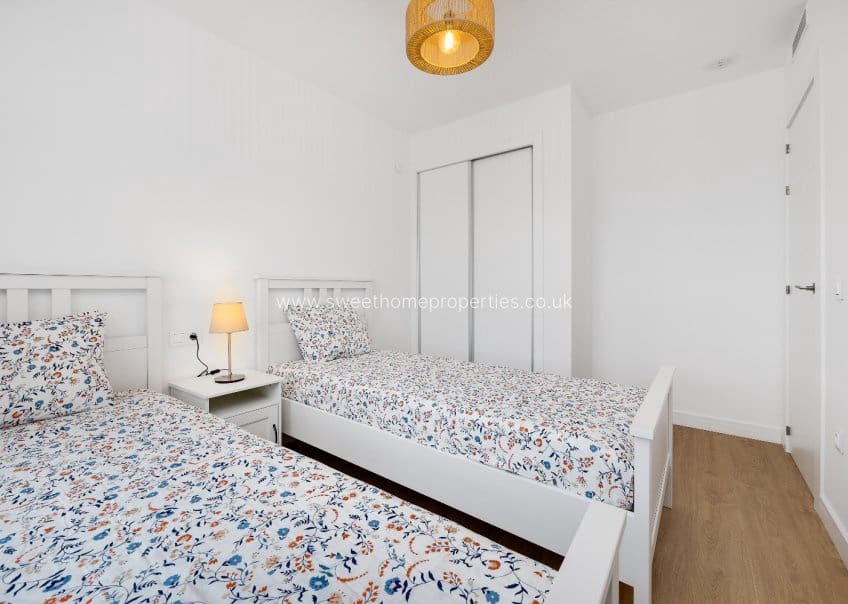2 slaapkamer Penthouse te koop in Villamartin met zwembad garage - € 339.900 (Ref: 9571707)