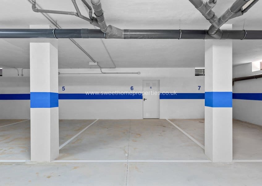 2 slaapkamer Penthouse te koop in Villamartin met zwembad garage - € 339.900 (Ref: 9571707)