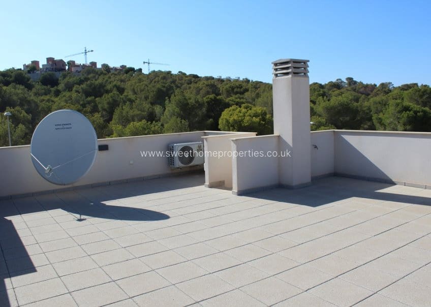 3 makuuhuone Huvila myytävänä paikassa San Miguel de Salinas mukana uima-altaan 
autotalli - 429 000 € (Ref: 9571709)