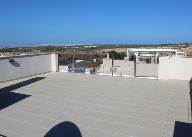 3 makuuhuone Huvila myytävänä paikassa San Miguel de Salinas mukana uima-altaan 
autotalli - 429 000 € (Ref: 9571709)