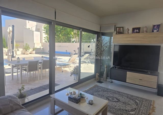 3 quarto Moradia para venda em San Miguel de Salinas com piscina garagem - 429 000 € (Ref: 9571709)
