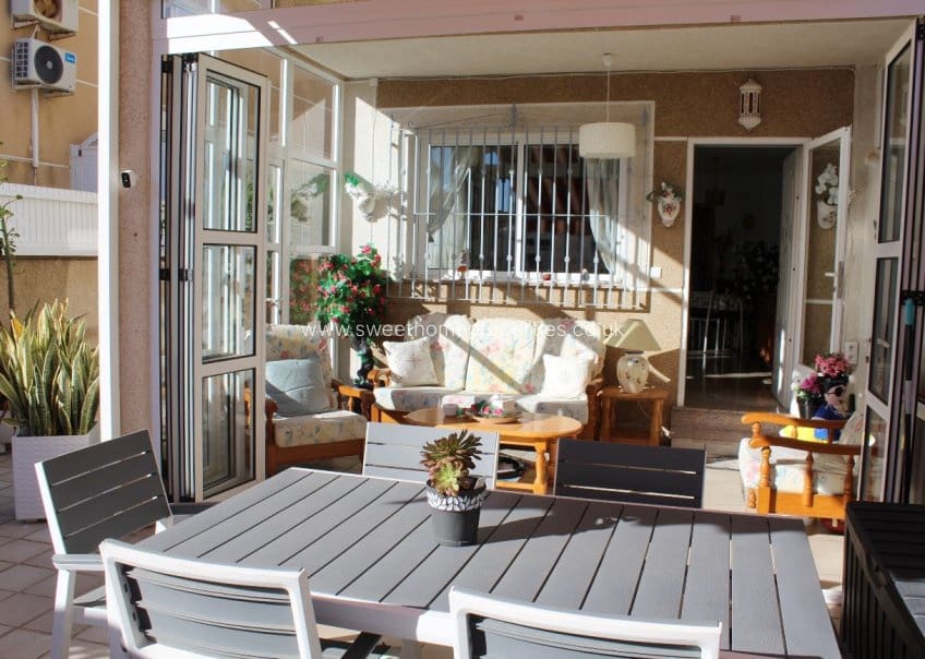 4 sypialnia Dom na sprzedaż w Torre de la Horadada z garażem - 272 000 € (Ref: 9571710)