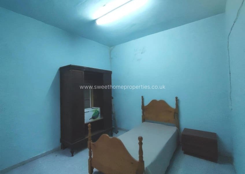 Finca/Casa Rural de 2 habitaciones en Hondón de las Nieves en venta con piscina garaje - 150.000 € (Ref: 9571716)