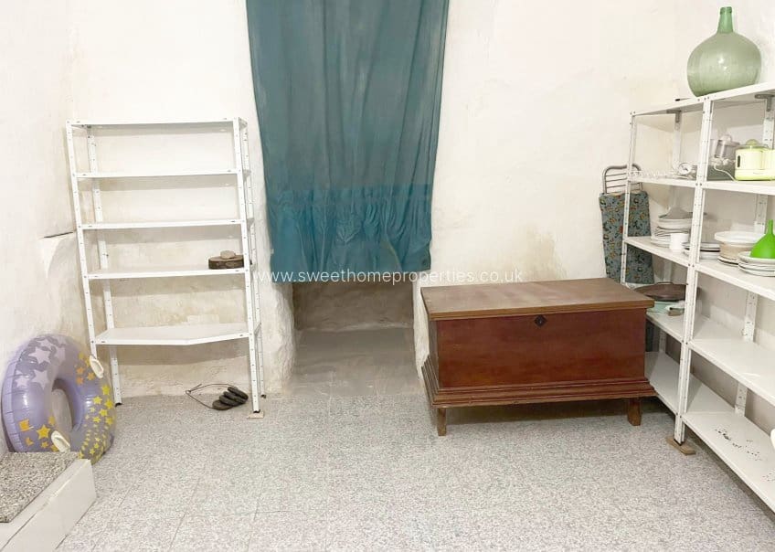 4 makuuhuone Luolatalo myytävänä paikassa Hondon de las Nieves - 126 000 € (Ref: 9571721)