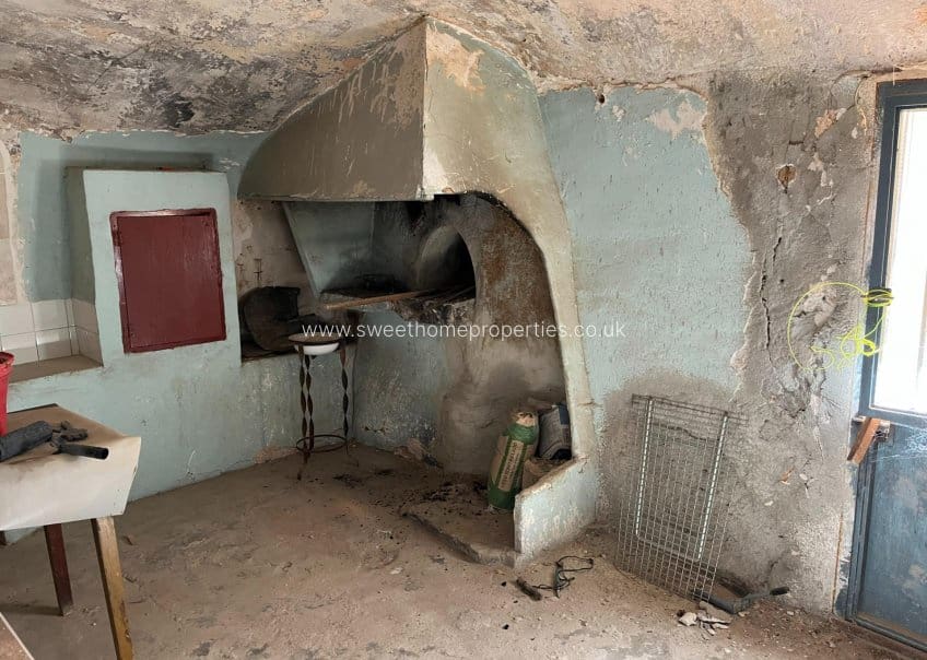 4 makuuhuone Luolatalo myytävänä paikassa Hondon de las Nieves - 126 000 € (Ref: 9571721)