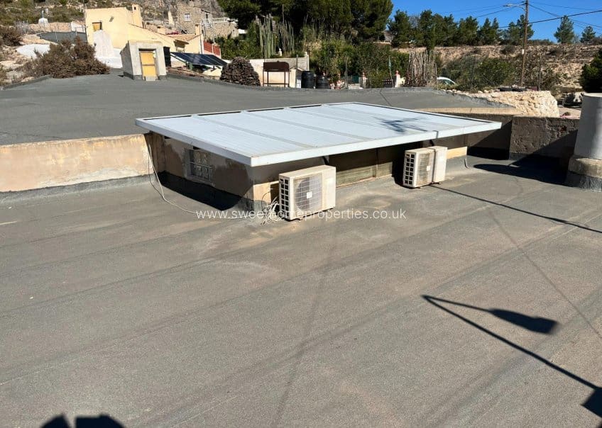 4 makuuhuone Luolatalo myytävänä paikassa Hondon de las Nieves - 126 000 € (Ref: 9571721)